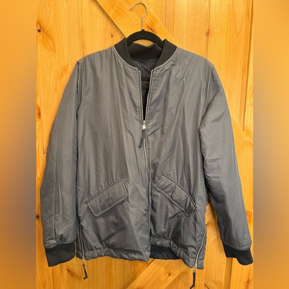 Abercrombie & Fitch Women’s Navy Blue Quilted Reversible Jacket Size L - Picture 6 of 6